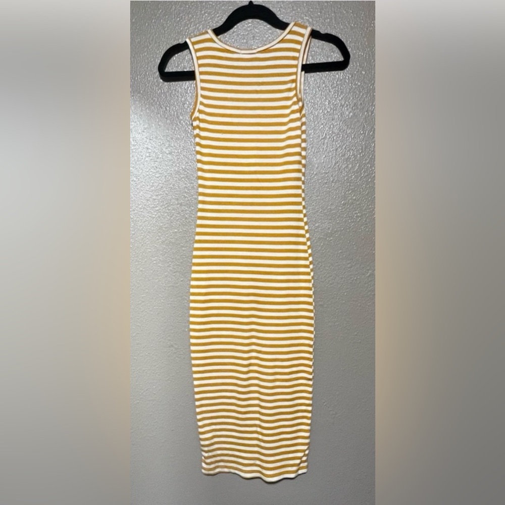 Heart Hips Ribbed White and Yellow Sleeveless Stretch Midi Dress Vacation Summer - Picture 3 of 5